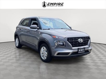 Certified 2022 Hyundai Venue SE w/ Cargo Package