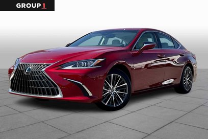 Certified 2025 Lexus ES 350 w/ Premium Package