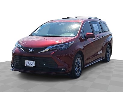 Used 2025 Toyota Sienna XLE