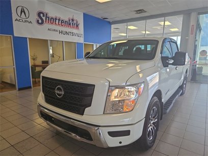 Used 2024 Nissan Titan SV w/ SV Convenience Package