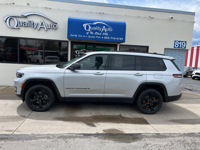 Used 2023 Jeep Grand Cherokee L Laredo