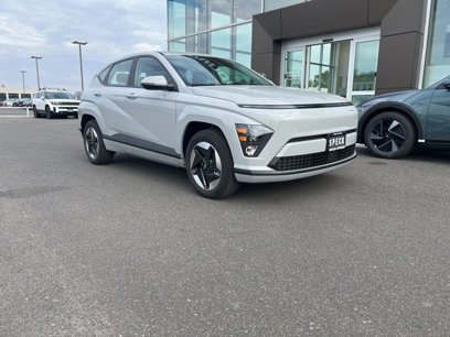 New 2025 Hyundai Kona SE