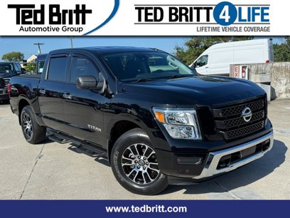 Used 2021 Nissan Titan SV w/ SV Convenience Package