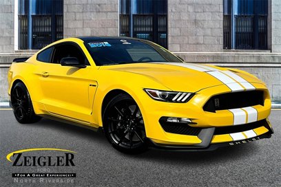 Used 2016 Ford Mustang Shelby GT350 w/ Technology Package