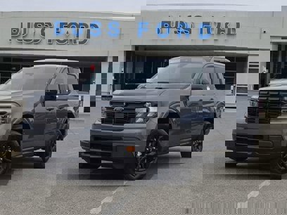 New 2024 Ford Maverick Lariat w/ Black Appearance Package