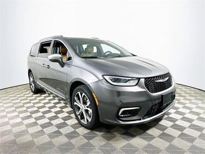 Used 2021 Chrysler Pacifica Pinnacle