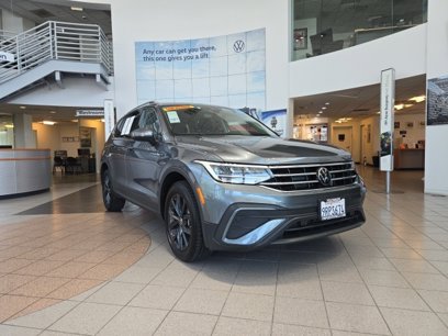 Certified 2024 Volkswagen Tiguan SE