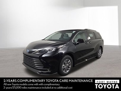 New 2025 Toyota Sienna XLE