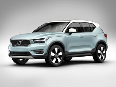 Used 2022 Volvo XC40 T5 Momentum