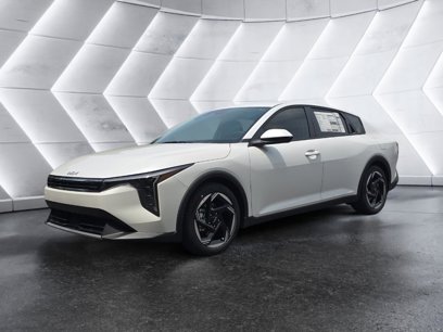 New 2025 Kia K4 EX