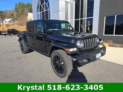 New 2025 Jeep Gladiator Sport