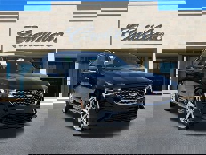 New 2025 Cadillac CT4 Luxury