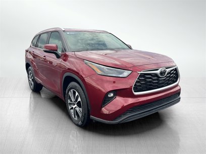 Used 2023 Toyota Highlander XLE