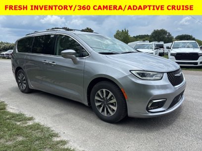Used 2021 Chrysler Pacifica Touring-L