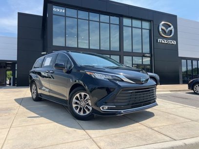 Used 2023 Toyota Sienna XLE