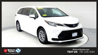 Certified 2022 Toyota Sienna LE