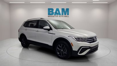 Used 2023 Volkswagen Tiguan SE