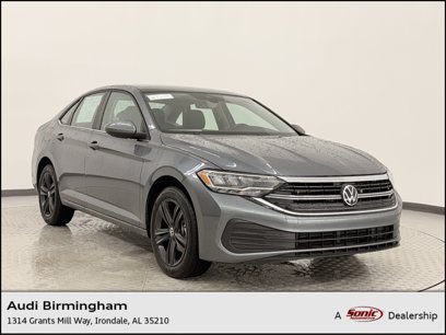 Used 2024 Volkswagen Jetta SE w/ Panoramic Sunroof Package