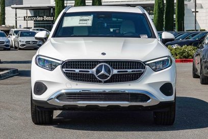 New 2025 Mercedes-Benz GLC 300