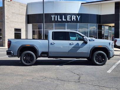 New 2025 GMC Sierra 2500 AT4 w/ AT4 Premium Plus Package