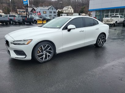 Used 2020 Volvo S60 T6 Momentum