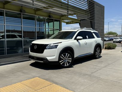 Used 2022 Nissan Pathfinder Platinum w/ Cargo Package