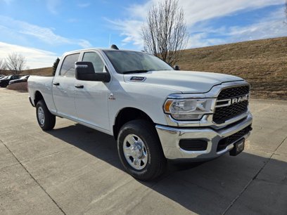 New 2024 RAM 3500 Tradesman w/ Chrome Appearance Group