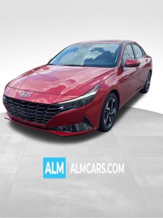 Used 2023 Hyundai Elantra Limited w/ Preferred Accessory Package