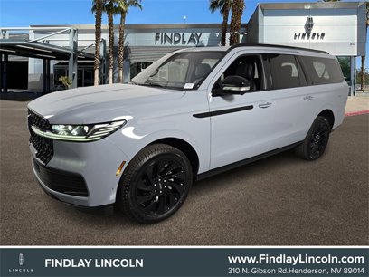 New 2025 Lincoln Navigator L Reserve w/ Jet Appearance Package
