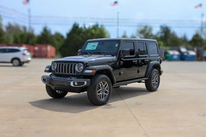 New 2025 Jeep Wrangler Sahara w/ Technology Group