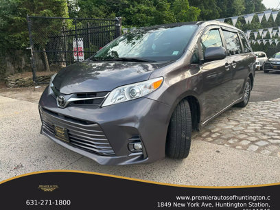 Used 2018 Toyota Sienna XLE