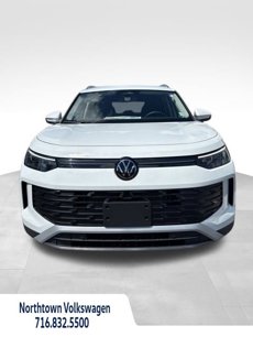 New 2025 Volkswagen Tiguan SE