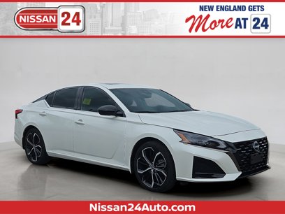 Used 2024 Nissan Altima 2.5 SR w/ SR Premium Package