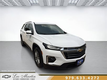Used 2023 Chevrolet Traverse LT