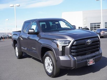 New 2025 Toyota Tundra SR5