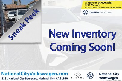 Used 2024 Volkswagen Taos SE w/ Panoramic Sunroof Package