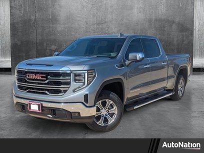New 2025 GMC Sierra 1500 SLT