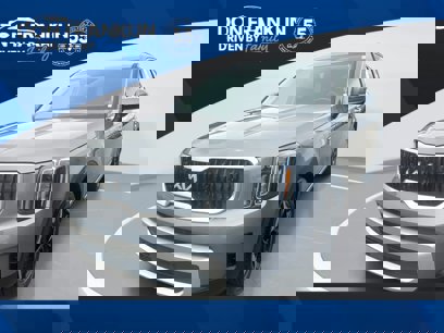 Used 2024 Kia Telluride EX w/ EX Captain's Chair Package