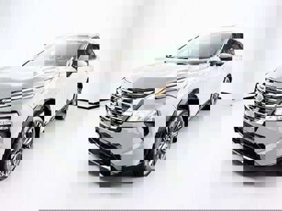 New 2025 Nissan Rogue Platinum w/ Tech Package
