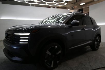 New 2025 Nissan Kicks SR w/ Illumination Package