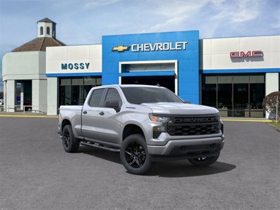 New 2025 Chevrolet Silverado 1500 Custom w/ Turbomax Blackout Package