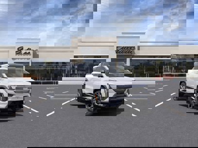 New 2025 Cadillac Optiq Luxury 1