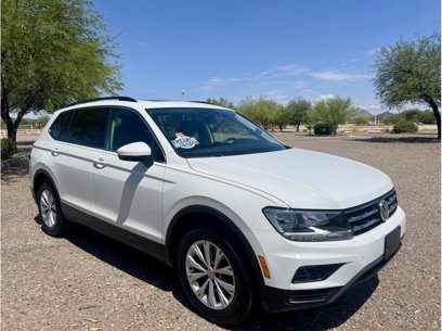 Used 2018 Volkswagen Tiguan SE w/ Panoramic Sunroof Package