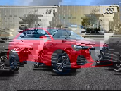 Certified 2025 Audi Q3 2.0T Premium w/ Black Optic Sport Package