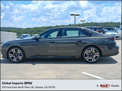 New 2025 BMW 760i xDrive w/ Executive Package
