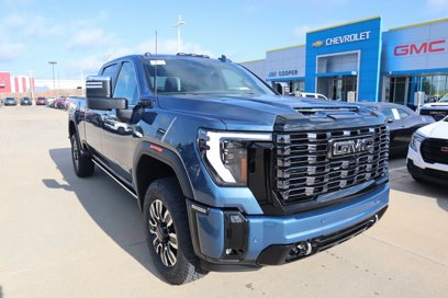 New 2025 GMC Sierra 2500 Denali Ultimate w/ Max Trailering Package