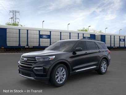 New 2024 Ford Explorer XLT w/ Equipment Group 202A