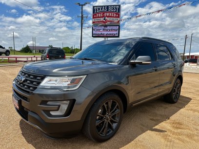 Used 2017 Ford Explorer XLT w/ Equipment Group 202A
