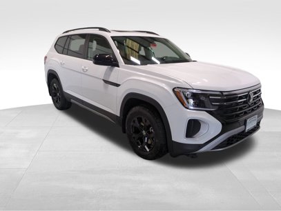 New 2025 Volkswagen Atlas Peak Edition SE