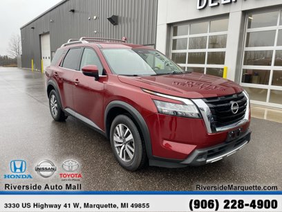 Used 2023 Nissan Pathfinder SL